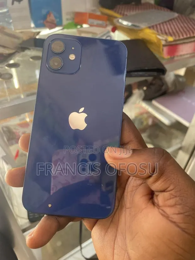 Apple iPhone 12 128 GB Blue · Photo 1