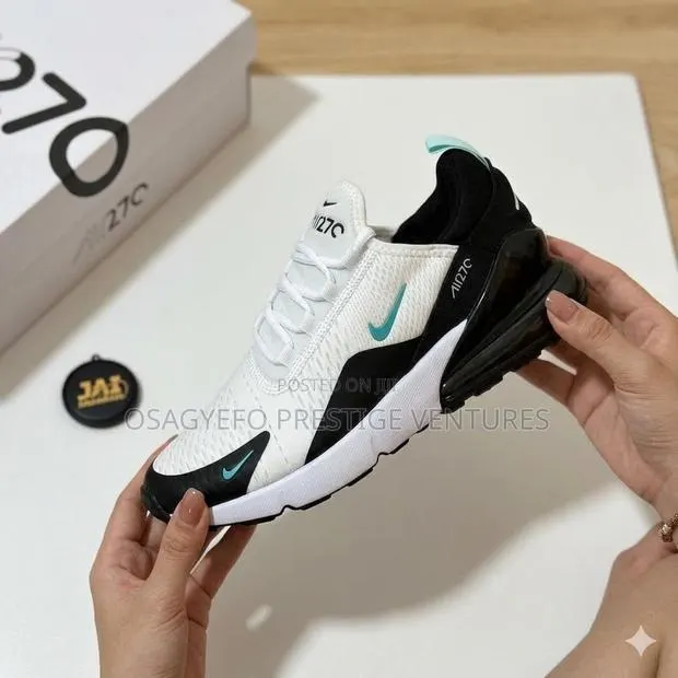 Nike Air Max 270 Ladies · Photo 1