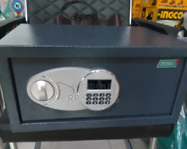 Total 27l Electronic Safe · Photo 1