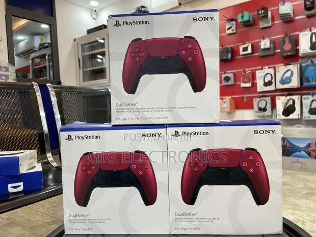 PS5 Controller - Red · Photo 1