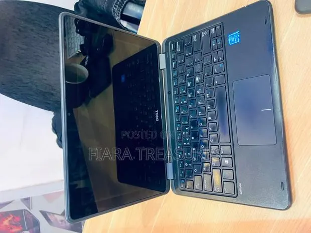 Laptop Dell 4GB Intel SSD 128GB · Photo 1