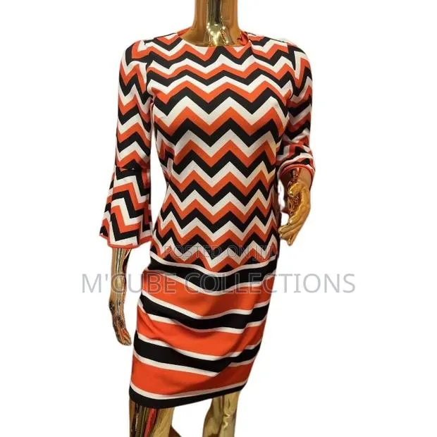 Zigzag Stripe Flared-Sleeve Bodycon Dress · Photo 1