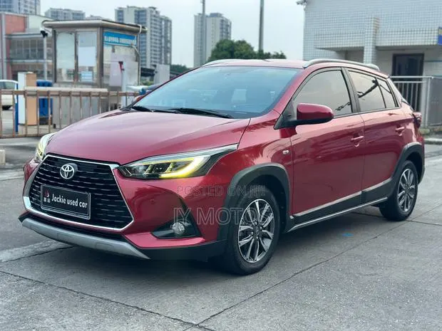 Toyota Yaris 2021 Black · Photo 1