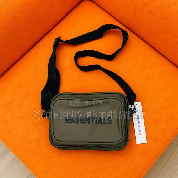 Classy Essential Side Bags - Flex Zone! · Photo 1