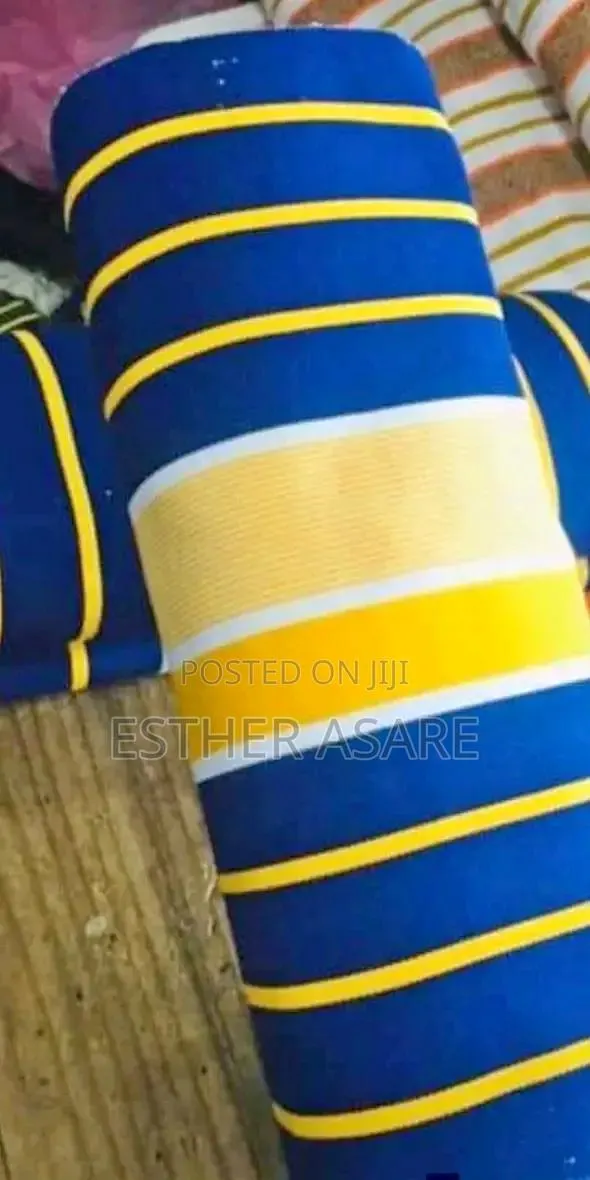 Northern Kente Fabric · Photo 1