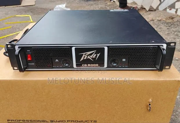 Peavey Cs 5000 Professional Power Amplifier. · Photo 1