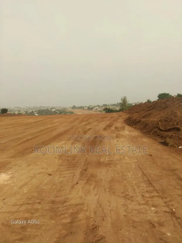 Commercial Plot at Sunyani Ring Road · Photo 1