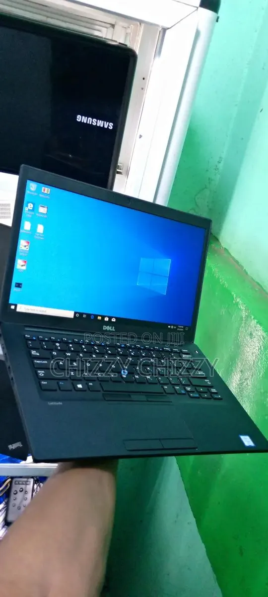 Laptop Dell Latitude 7480 8GB Intel Core I5 SSD 256GB · Photo 1
