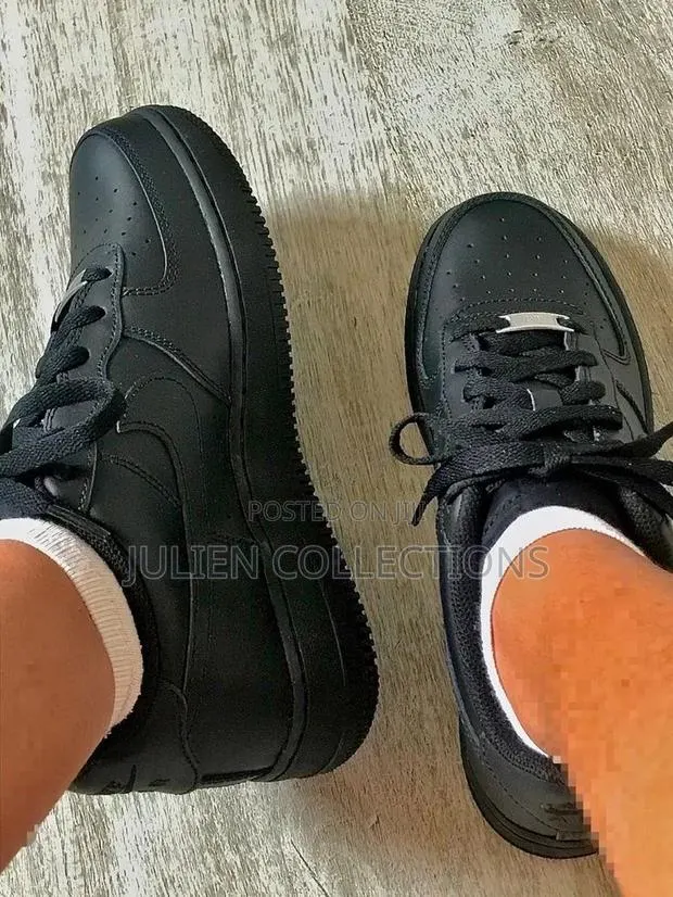 Nike Air Force 1 · Photo 1