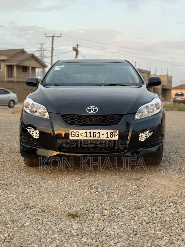 Toyota Matrix 2011 Black · Photo 1
