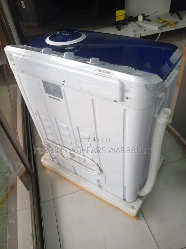 Westpool Mini Clean 4kg Washing Machine · Photo 1