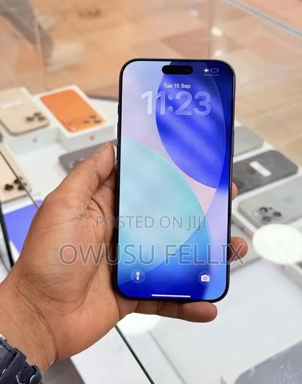 Apple iPhone 17 Pro Max 512 GB Blue · Photo 1