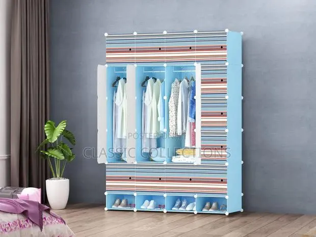 20cubes Plastic Wardrobe · Photo 1