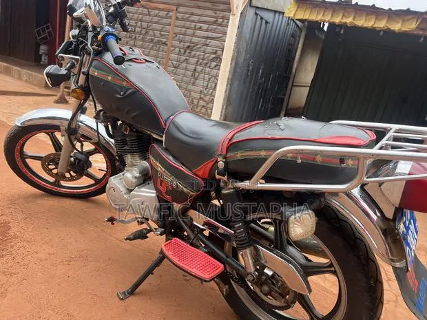 Haojue HJ125-8K 2020 Black · Photo 1