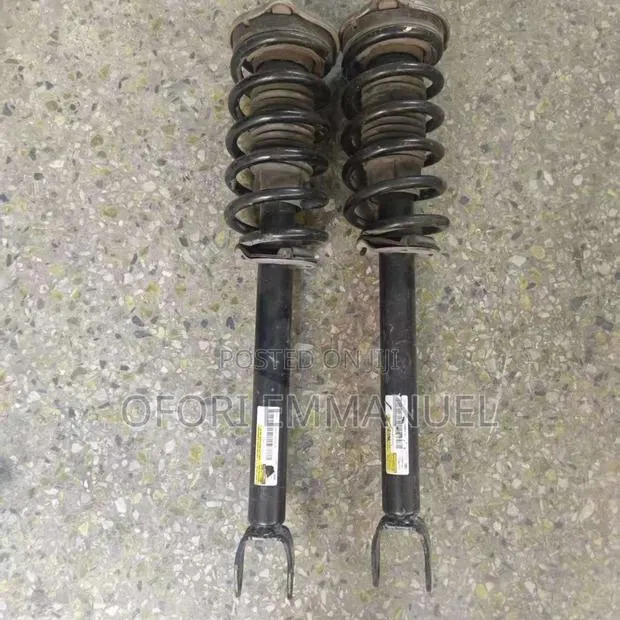 Mercedes-Benz, C 300 Front Shocks · Photo 1