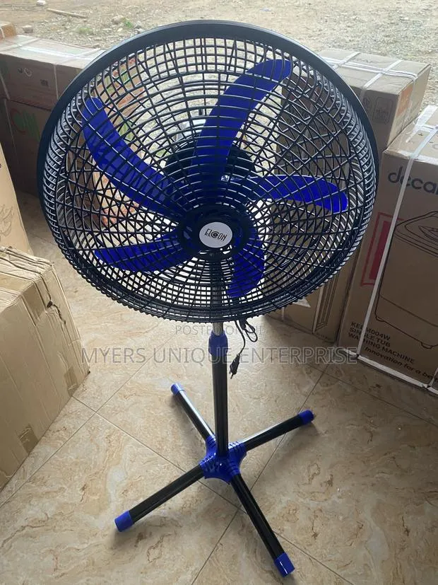 Large Standing Fan 3 Speed Settings · Photo 1