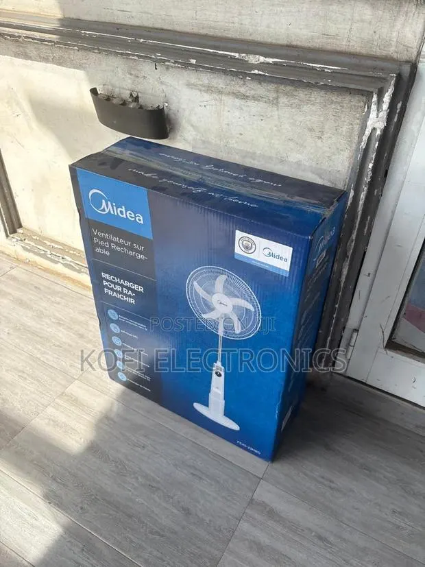 Stay Cool Anywhere With Midea Rechargeable Fan · Photo 1