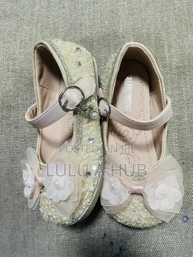 Kids Girl Shoes · Photo 1