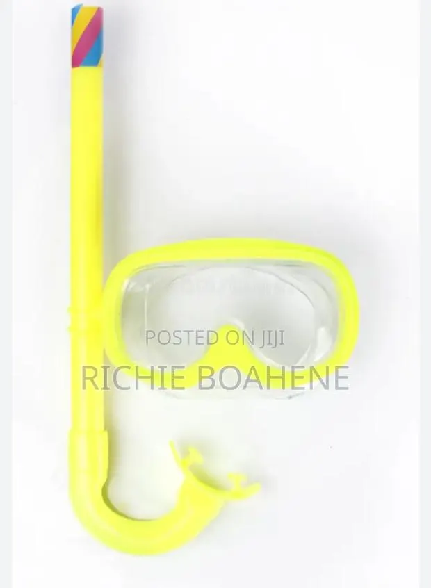 Kids Swimming Goggles and Snorkel · Photo 1