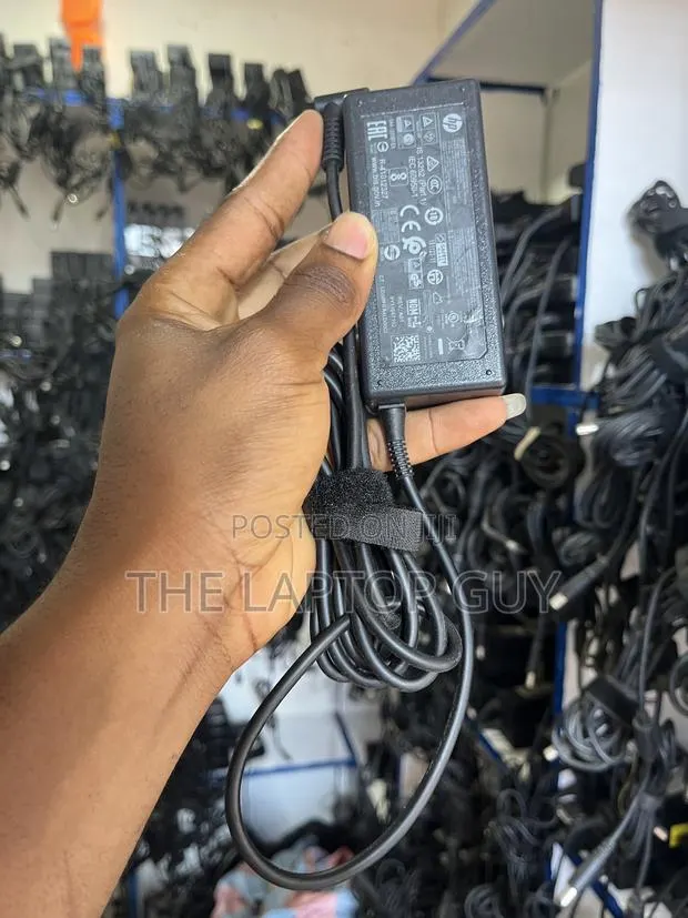 Original HP Blue Pin Charger · Photo 3