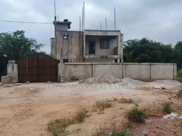 5bdrm House in Fredimens Real, Kumasi Metropolitan for sale · Photo 1