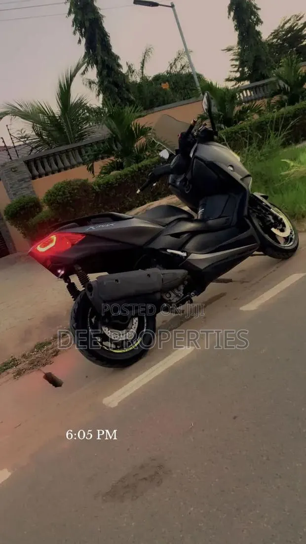 Yamaha 2024 Black · Photo 1