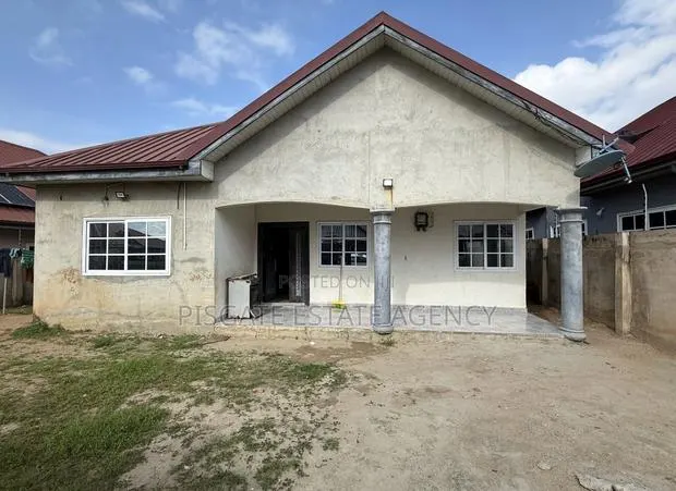 3bdrm House in Amasaman for sale