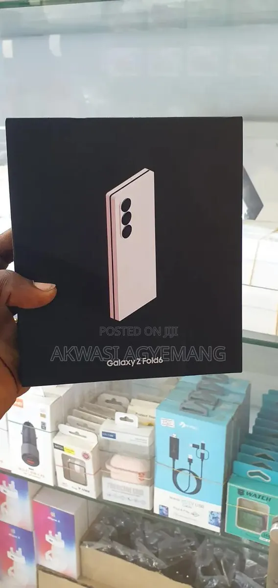 New Samsung Galaxy Z Fold6 256 GB Pink · Photo 1