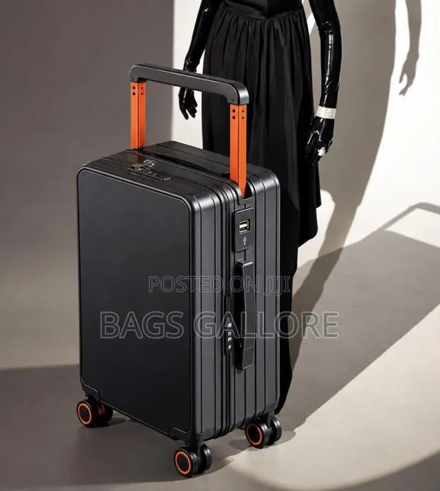Carry on Zipless Luxury · Photo 1