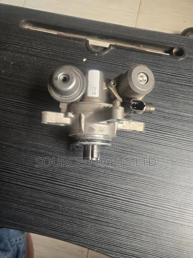 2010-16 Porsche Cayenne High Pressure Pump · Photo 1
