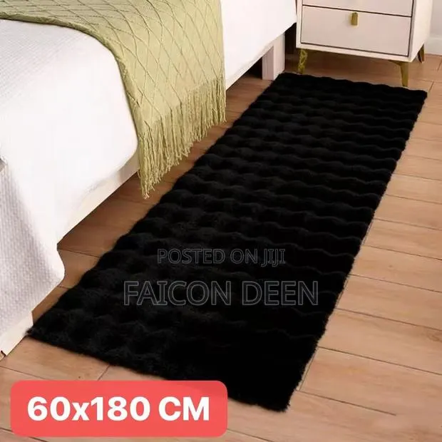Original Fluffy Carpets for Every Room :Bedside Fluffy Carpets · Photo 1