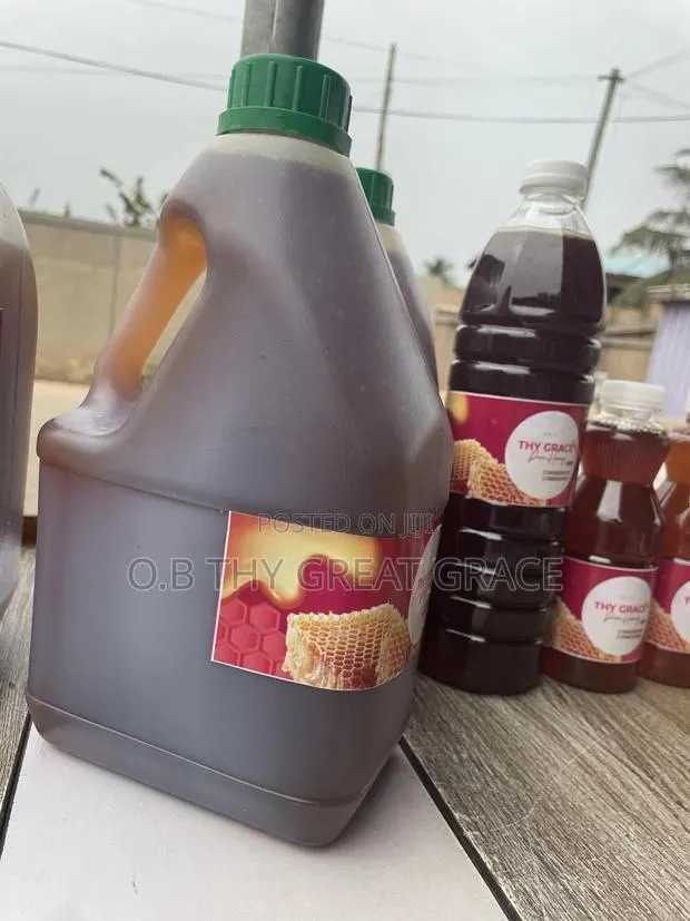 Organic Honey From The Hive Without Dilutions · Photo 1