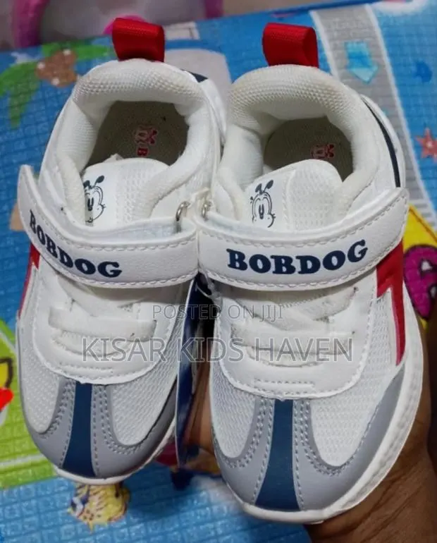 Fine Unisex Shoe Size 23 · Photo 1