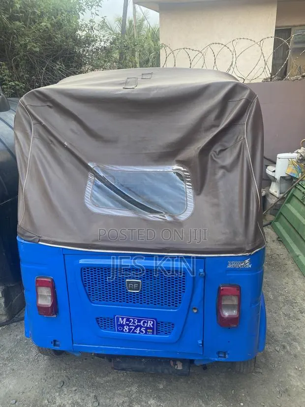Bajaj RE 2023 Blue · Photo 1