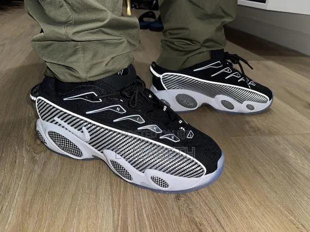 Nike NOCTA Glide · Photo 1
