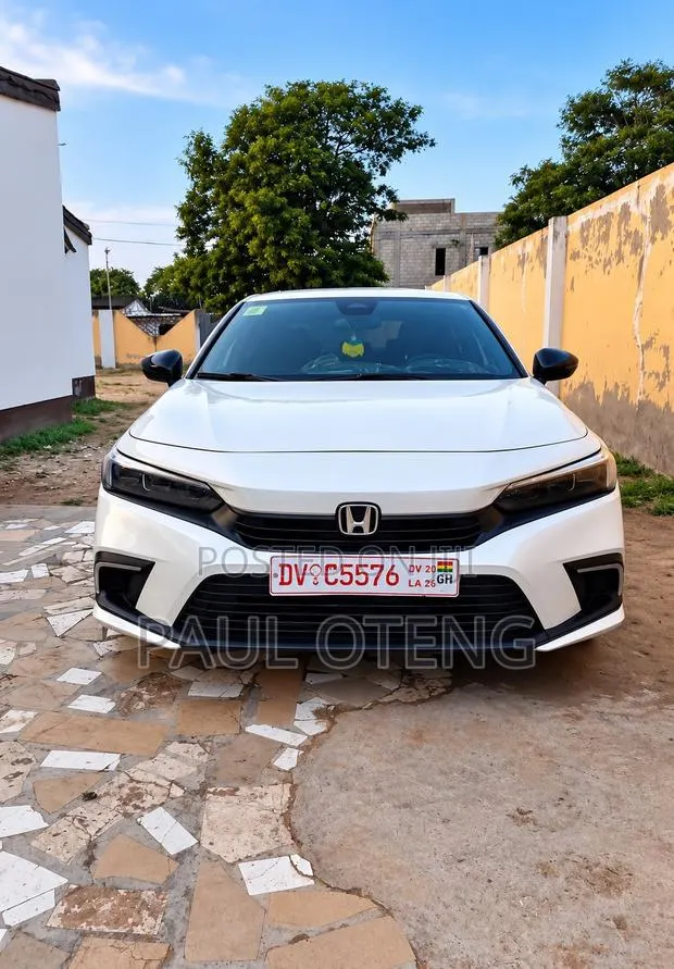 Honda Civic Sport 2022 White · Photo 1