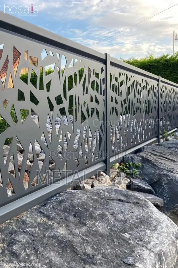 Steel Fence · Photo 1