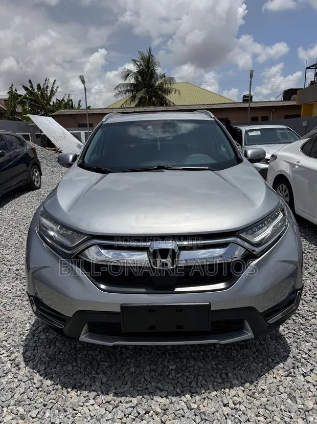 Honda CR-V Touring AWD 2019 Silver · Photo 1
