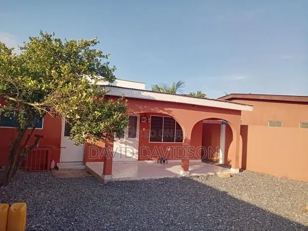 2bdrm Mansion in Executive 2 Bedroom, Tema Metropolitan for rent · Photo 1