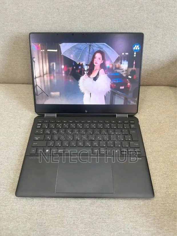 New Laptop HP Spectra 13 16GB Intel Core i5 SSD 512GB · Photo 1