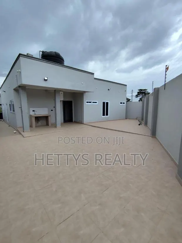 3bdrm House in Aburi for sale · Photo 1