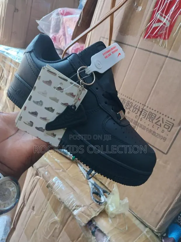 Airforce Nike (Size 37 to 42) · Photo 1