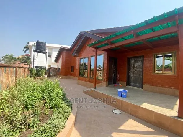 4bdrm House in Spintex for Sale · Photo 1