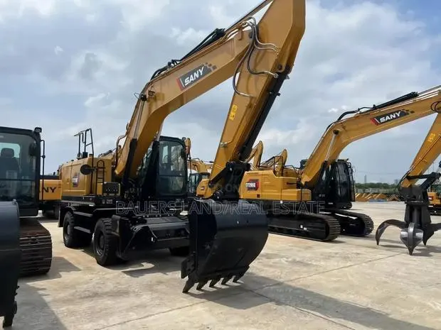 Sany Sy215 Excavator Available · Photo 1
