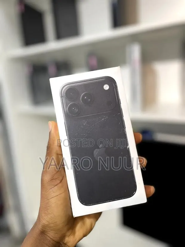 New Apple iPhone 18 Pro Max 256 GB Black · Photo 1