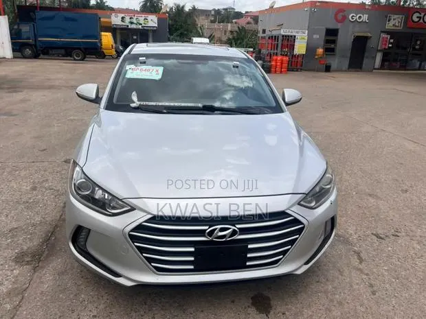 Hyundai Elantra 2017 Gray · Photo 1