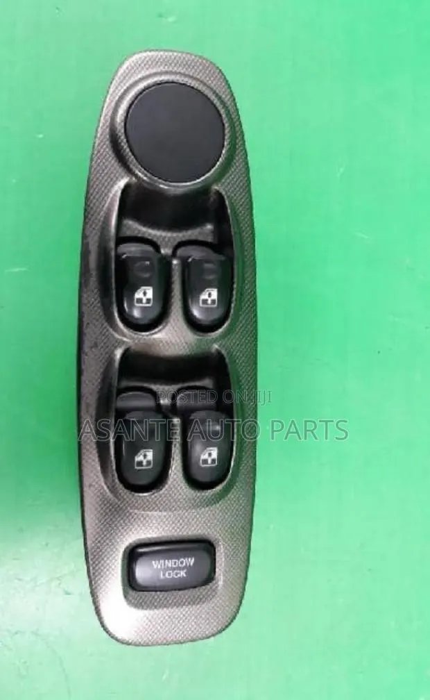 Hyundai Accent 2002 Door Switch · Photo 1
