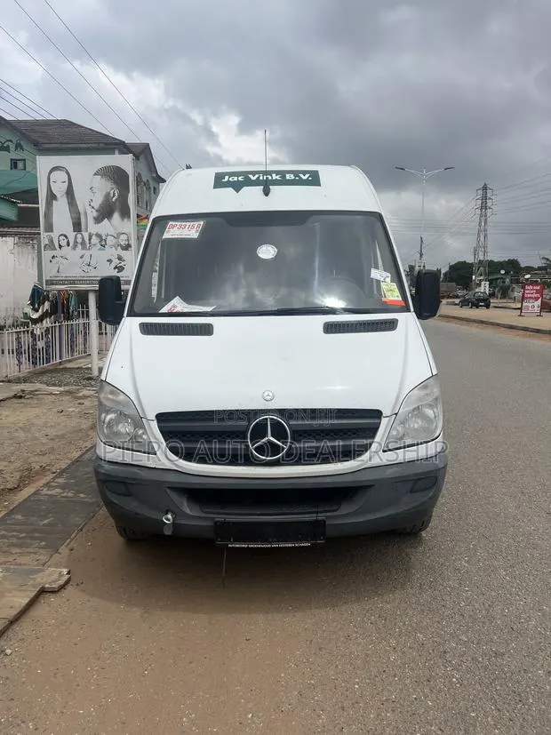 Mercedes-Benz Sprinter 2012 White · Photo 1