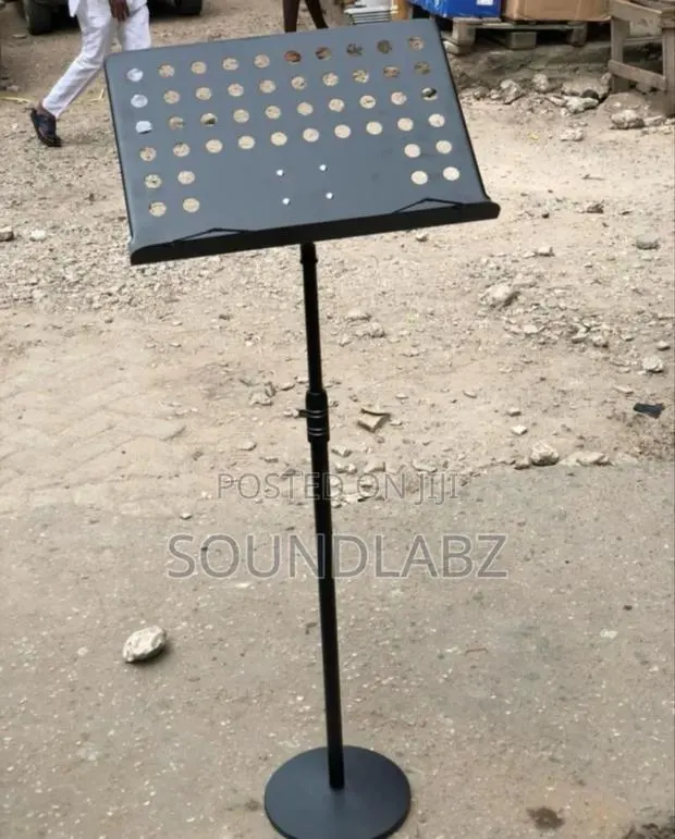 Round Base Music Stand · Photo 1