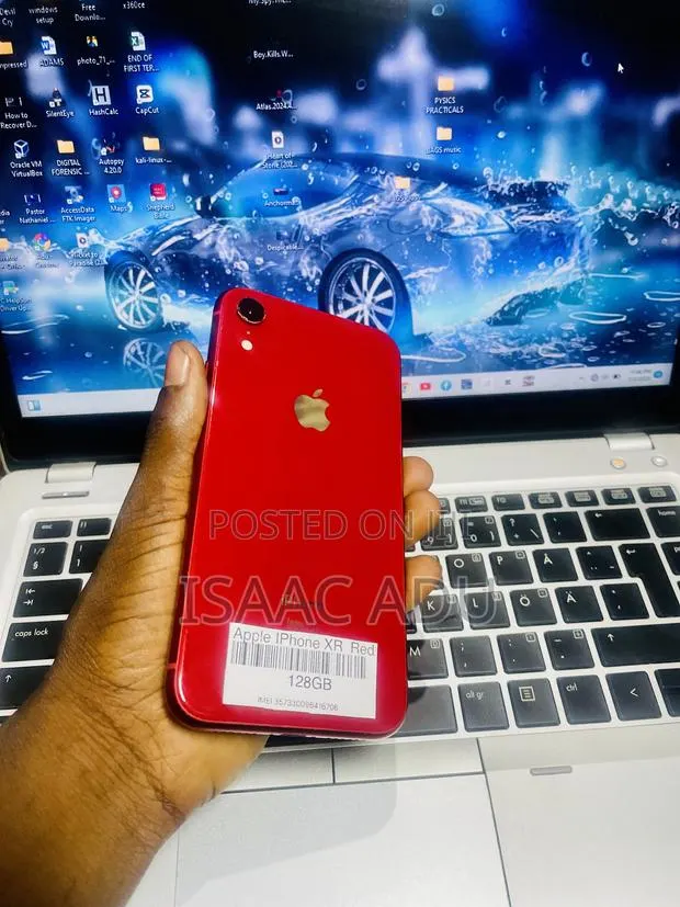 Apple iPhone XR 128 GB Red · Photo 1